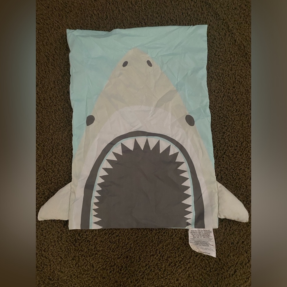 Pillowfort shark standard size pillow sham EUC